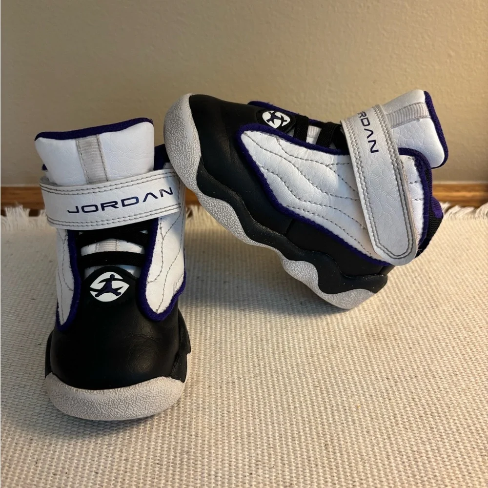 Baby Jordan’s High top Pro Strong toddler size 5